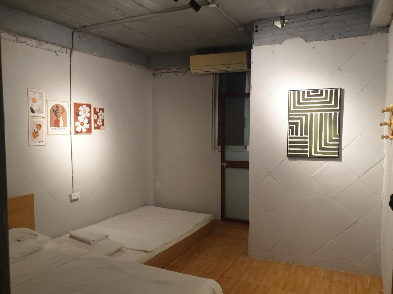 Ubuntu & Tours Hostel Hanoi